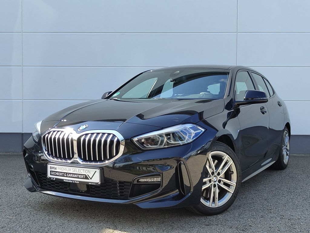 BMW 120 2023
