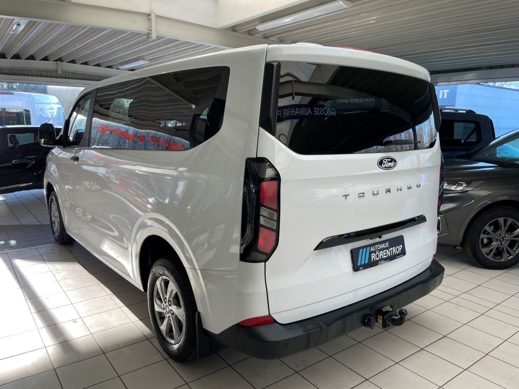Ford Tourneo Custom 2024