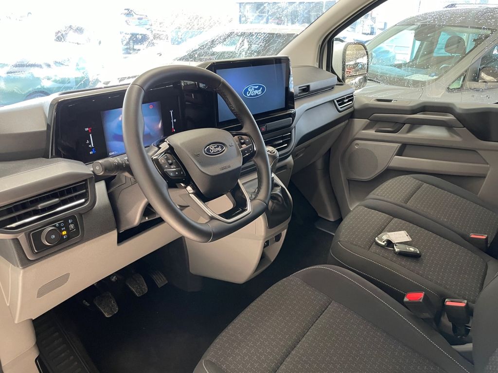 Ford Tourneo Custom 2024