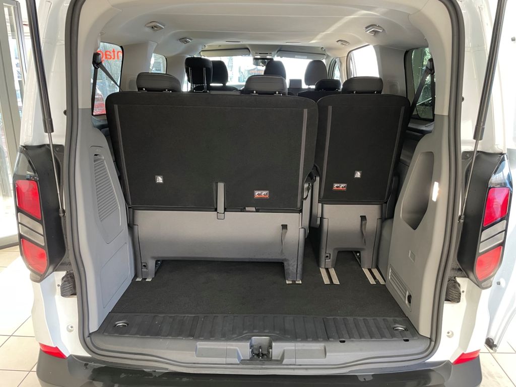 Ford Tourneo Custom 2024