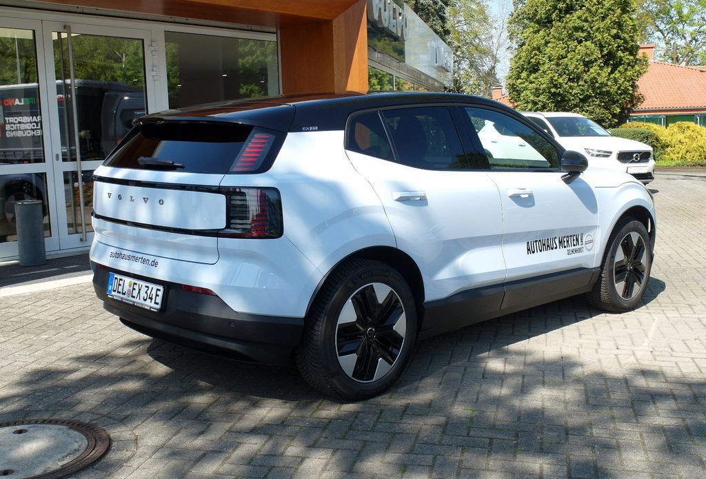 Volvo EX30 2024