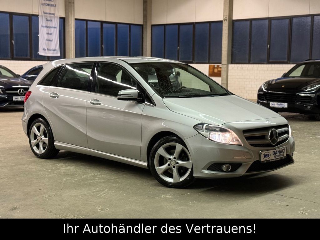 Mercedes-Benz B 180 2013