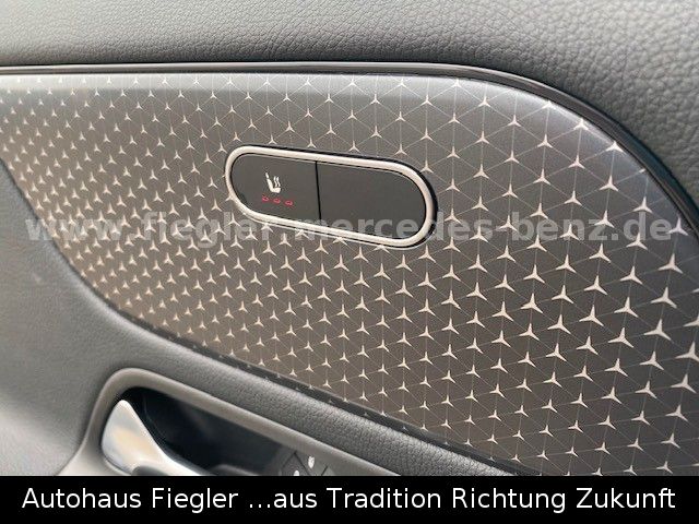Mercedes-Benz GLA 180 2023