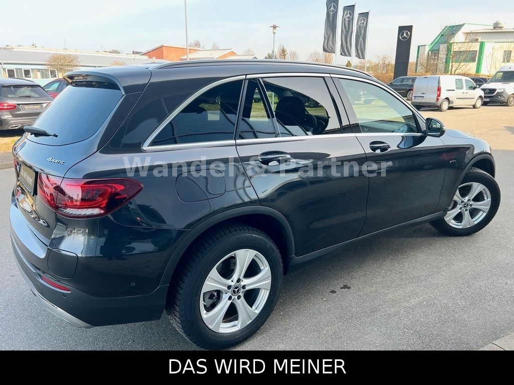 Mercedes-Benz GLC 300 2021
