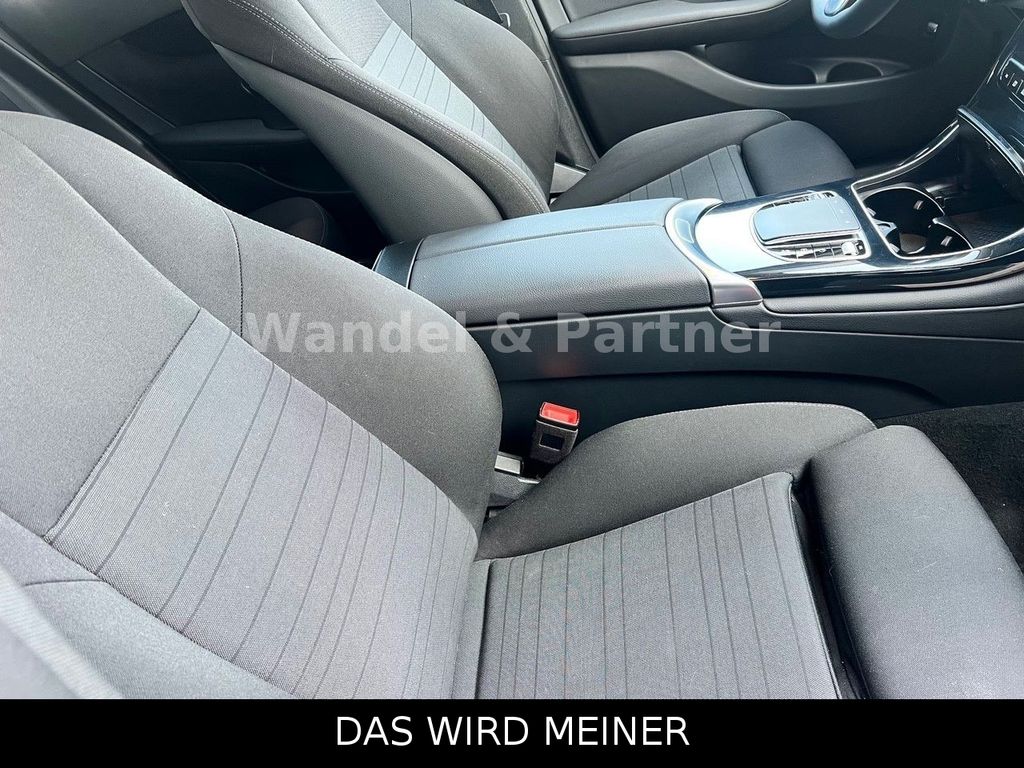 Mercedes-Benz GLC 300 2021