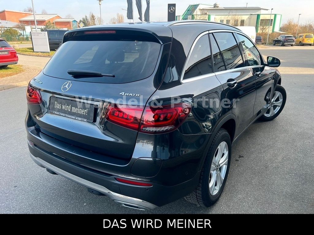 Mercedes-Benz GLC 300 2021