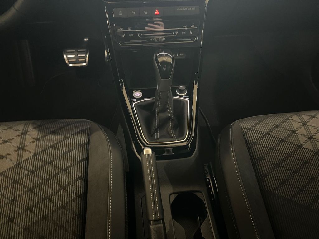 Volkswagen T-Cross 2024