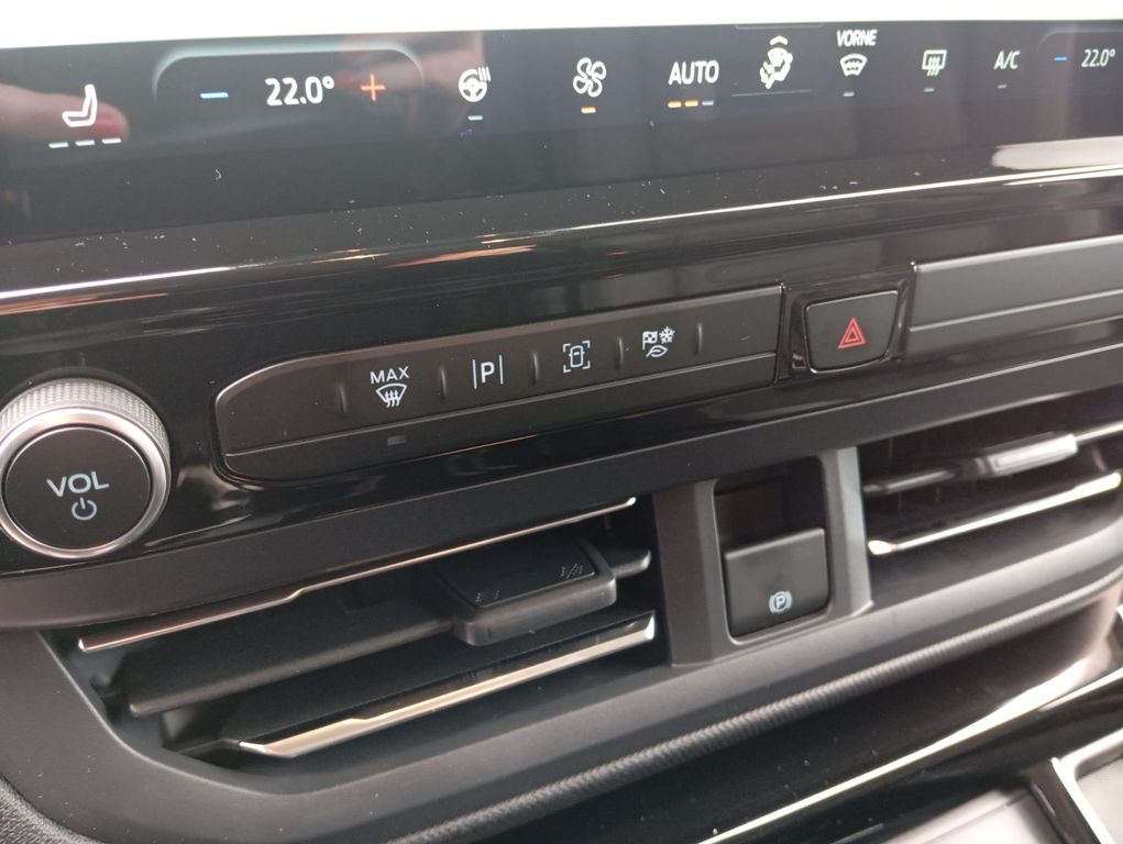 Ford Tourneo Custom 2025