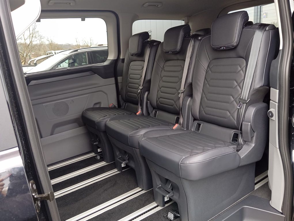 Ford Tourneo Custom 2025