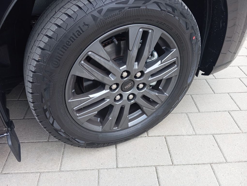 Ford Tourneo Custom 2025