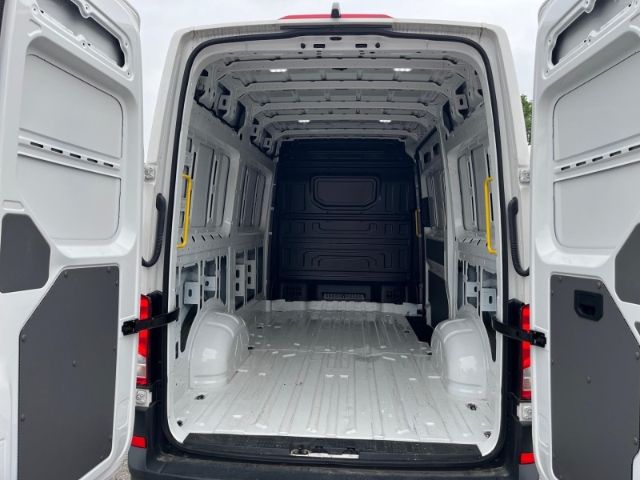 Volkswagen Crafter 2023