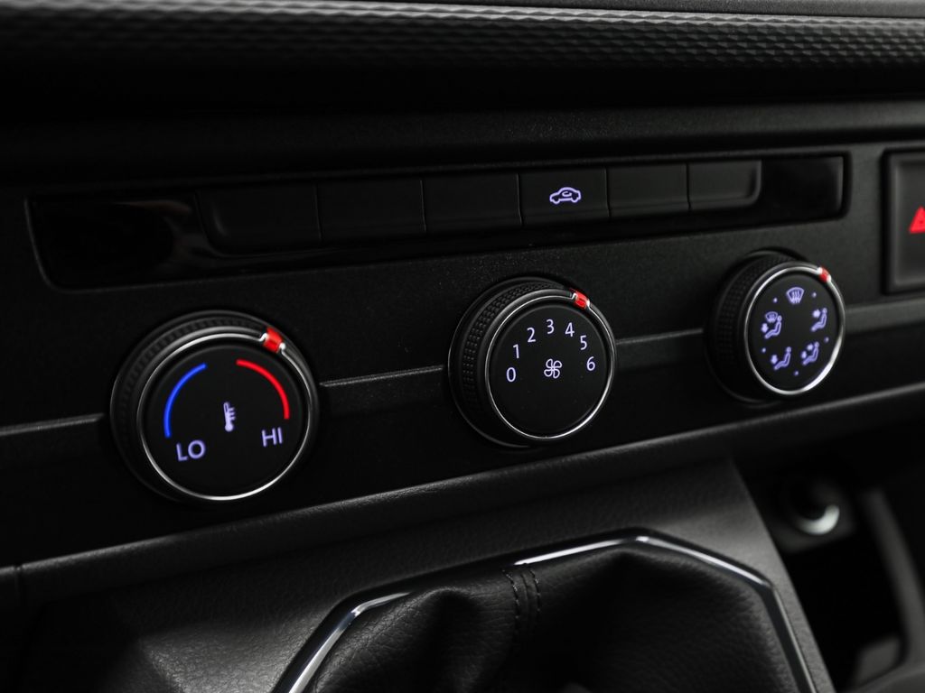 Volkswagen T6 Transporter 2024