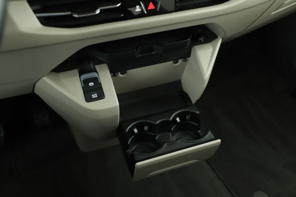 Volkswagen T7 Multivan 2024