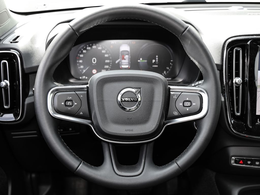 Volvo XC40 2023