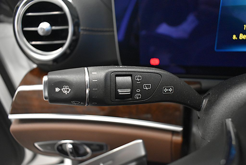 Mercedes-Benz E 300 2022