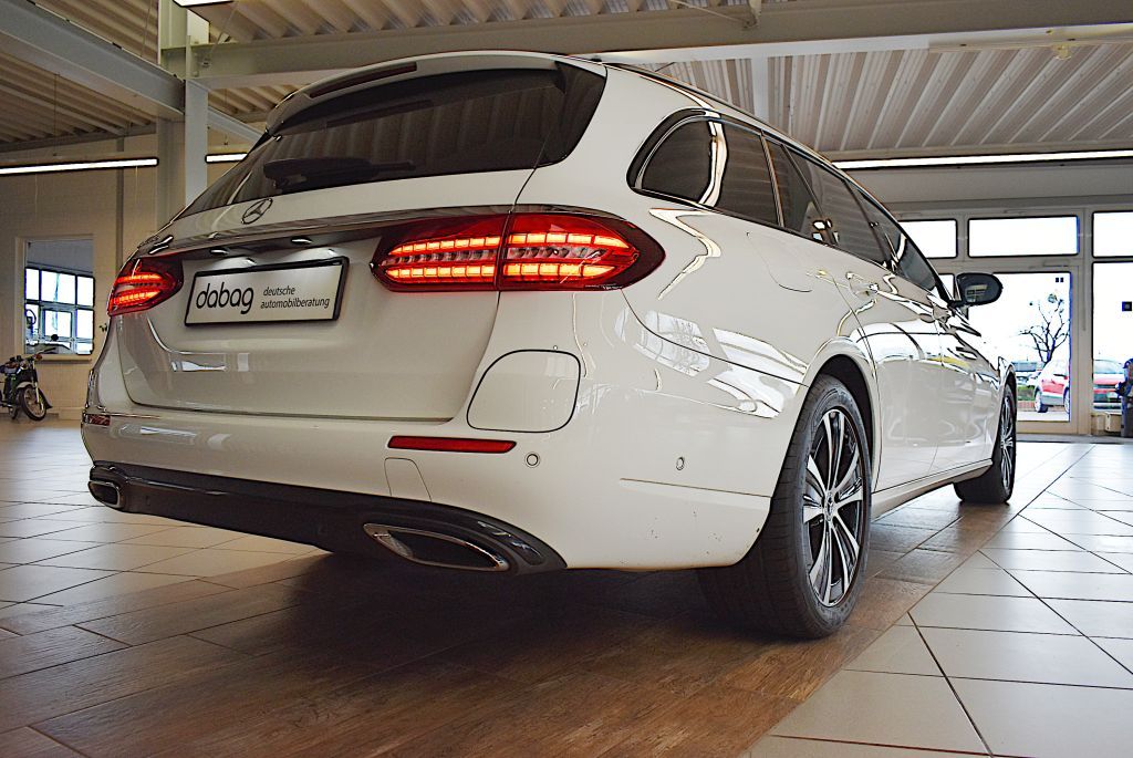 Mercedes-Benz E 300 2022