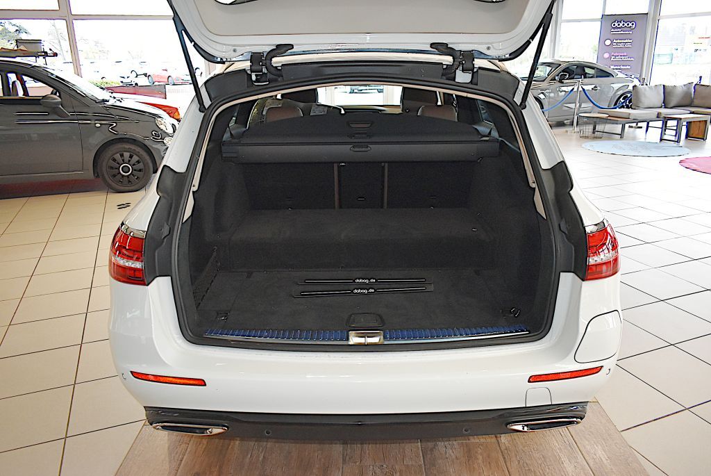 Mercedes-Benz E 300 2022