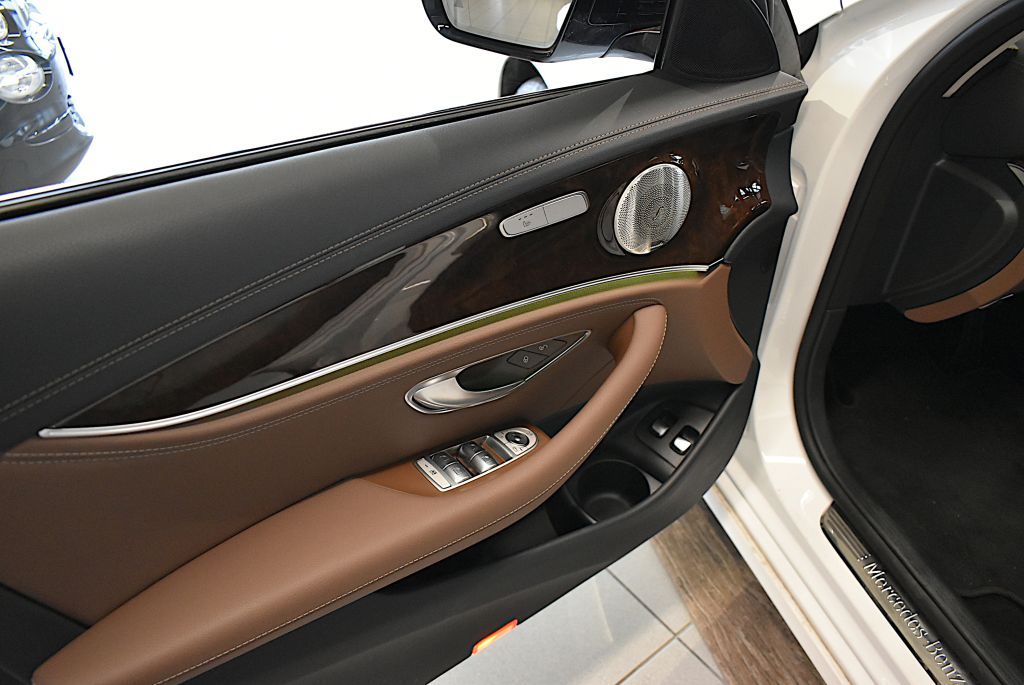 Mercedes-Benz E 300 2022