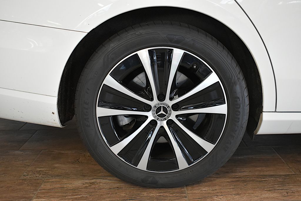 Mercedes-Benz E 300 2022