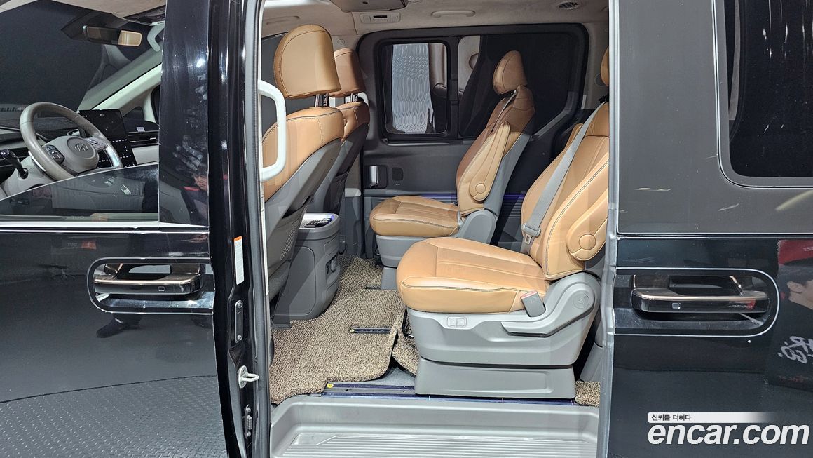 Hyundai Staria 2022