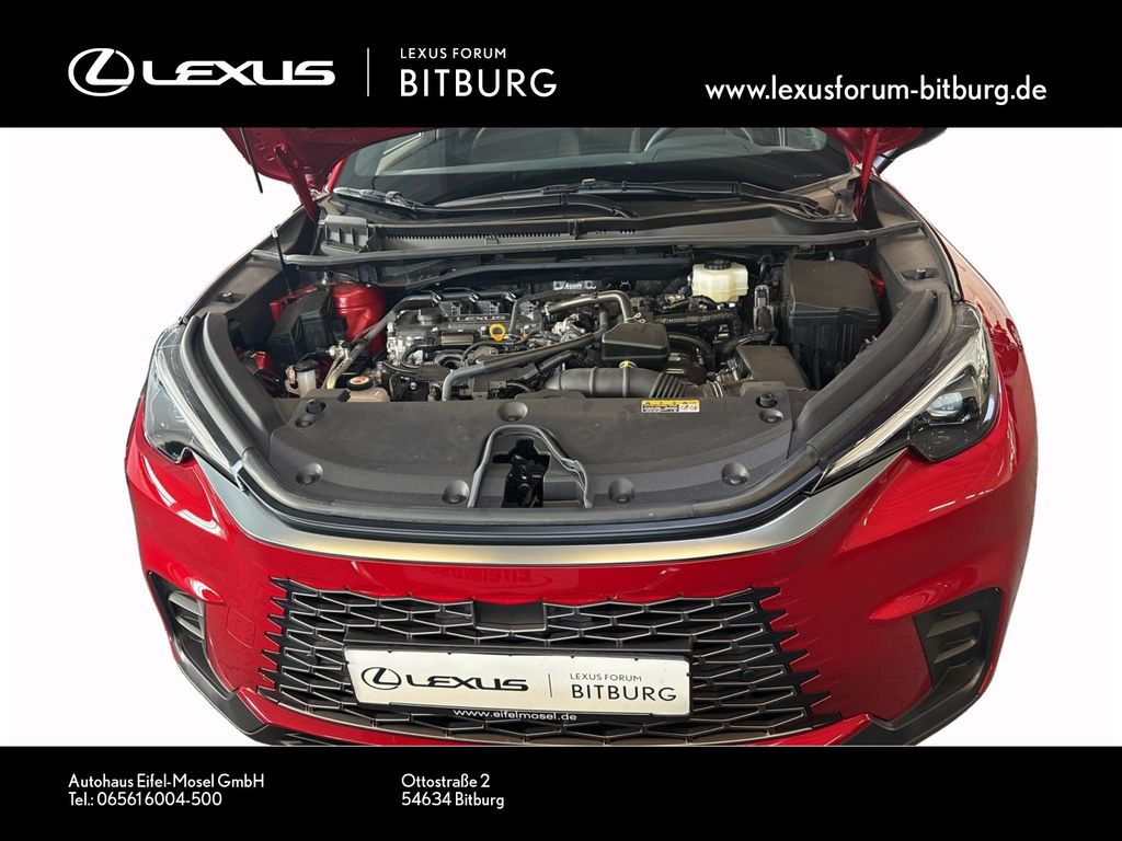 Lexus LBX 2025