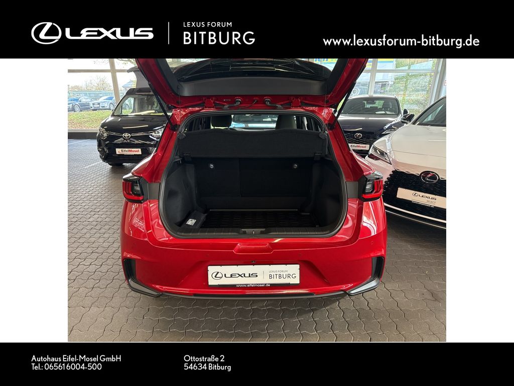 Lexus LBX 2025