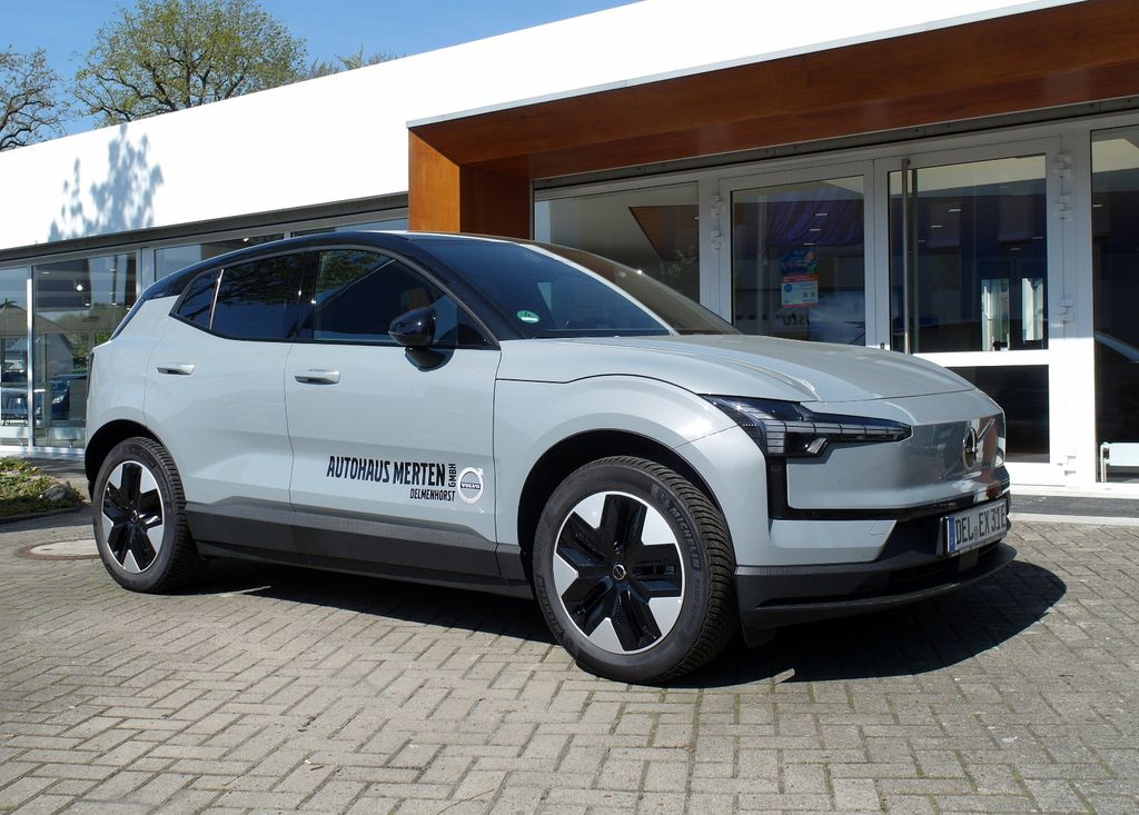 Volvo EX30 2024