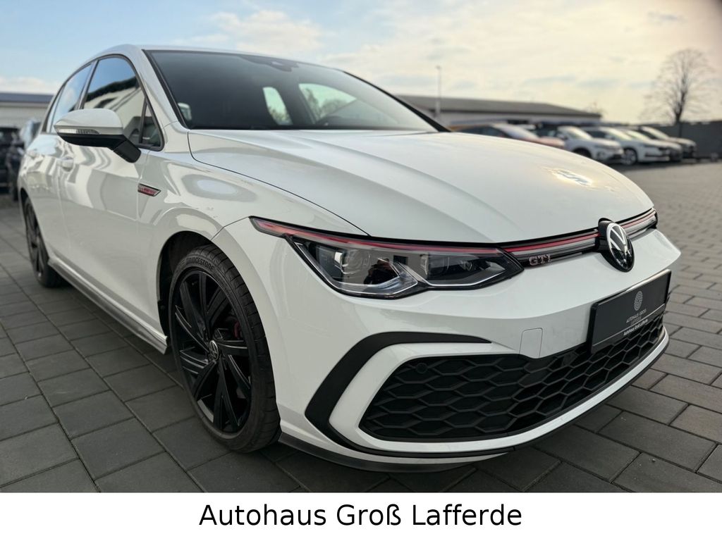 Volkswagen Golf 2023