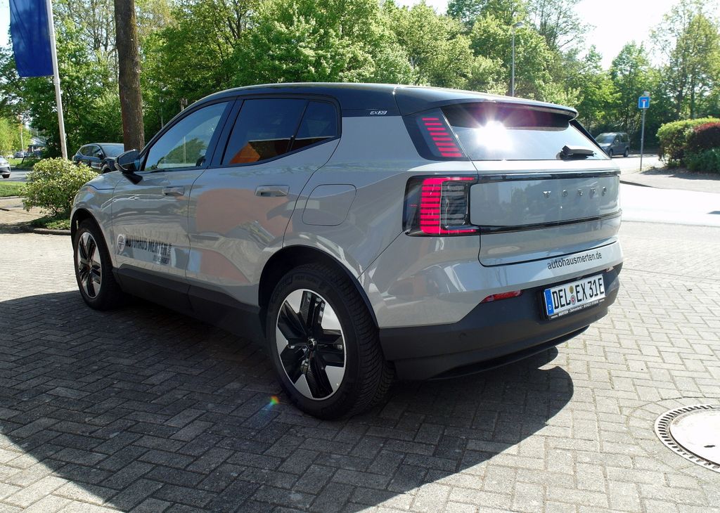Volvo EX30 2024