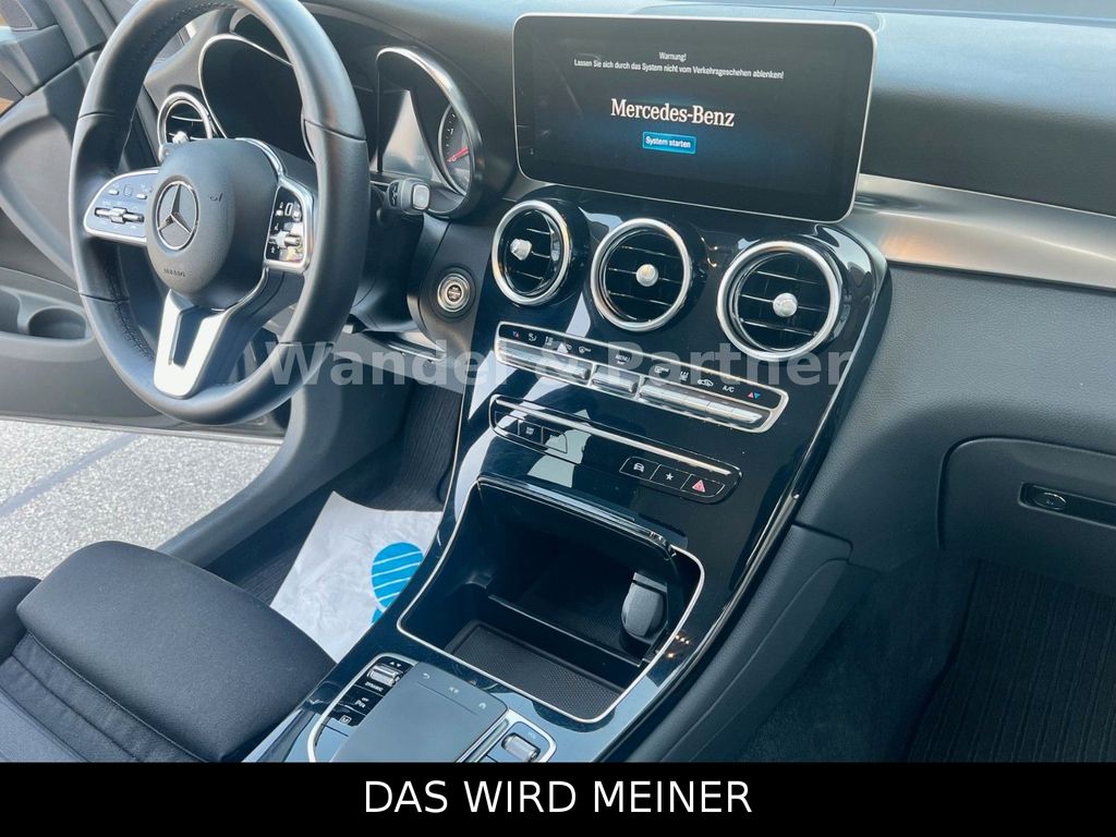 Mercedes-Benz GLC 300 2021