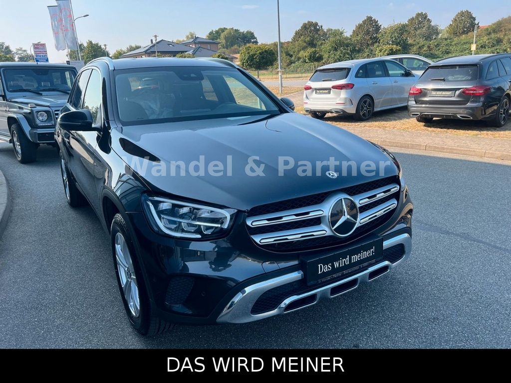 Mercedes-Benz GLC 300 2021