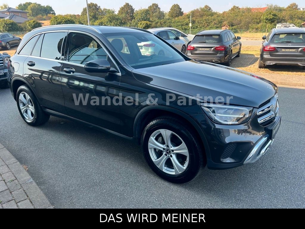 Mercedes-Benz GLC 300 2021