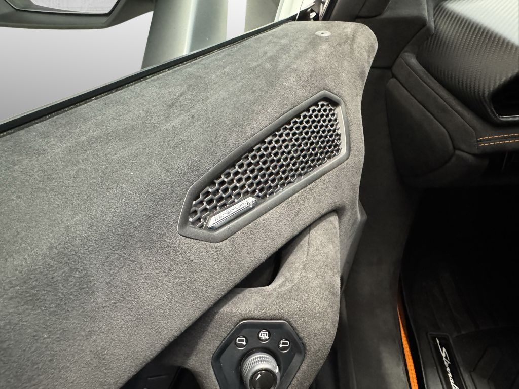 Lamborghini Huracán 2024