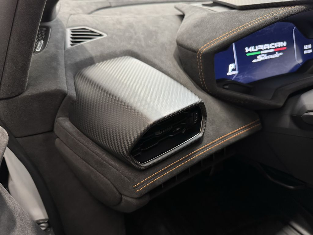 Lamborghini Huracán 2024