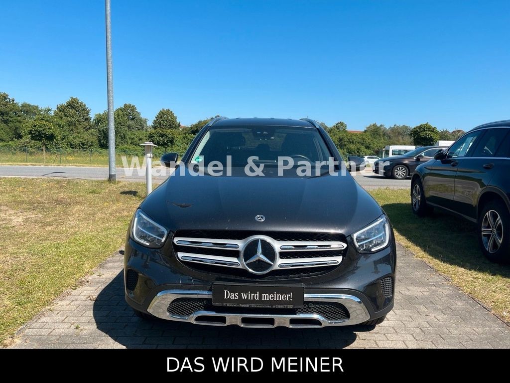Mercedes-Benz GLC 300 2021
