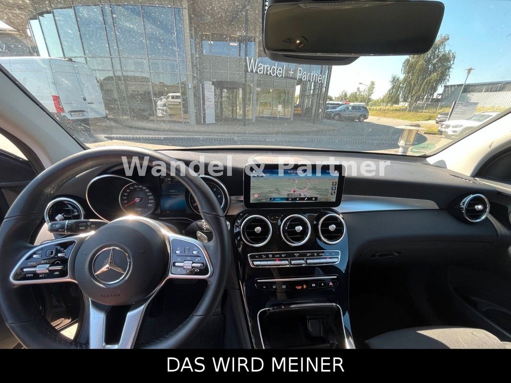 Mercedes-Benz GLC 300 2021