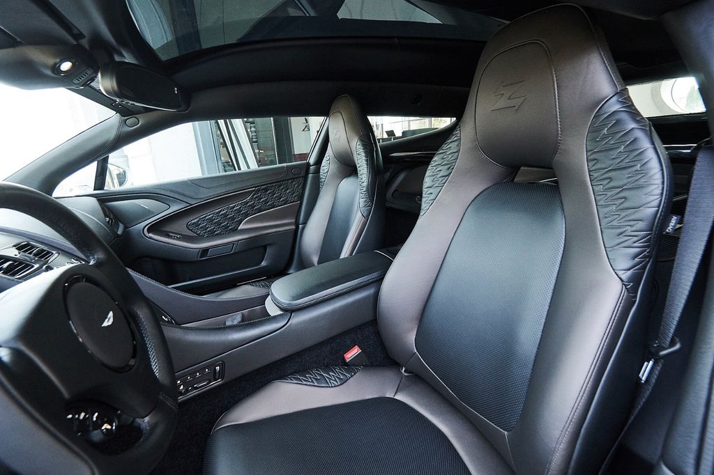 Aston Martin Vanquish 2019