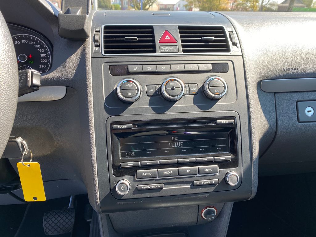 Volkswagen Touran 2015