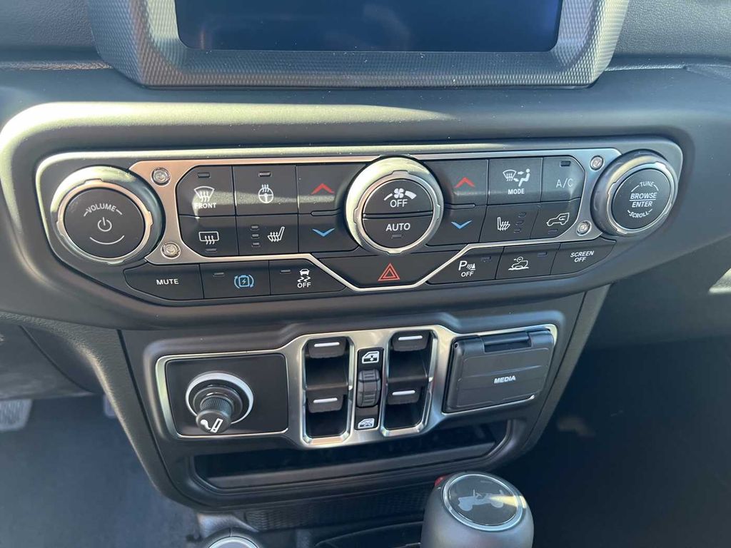 Jeep Wrangler 2023