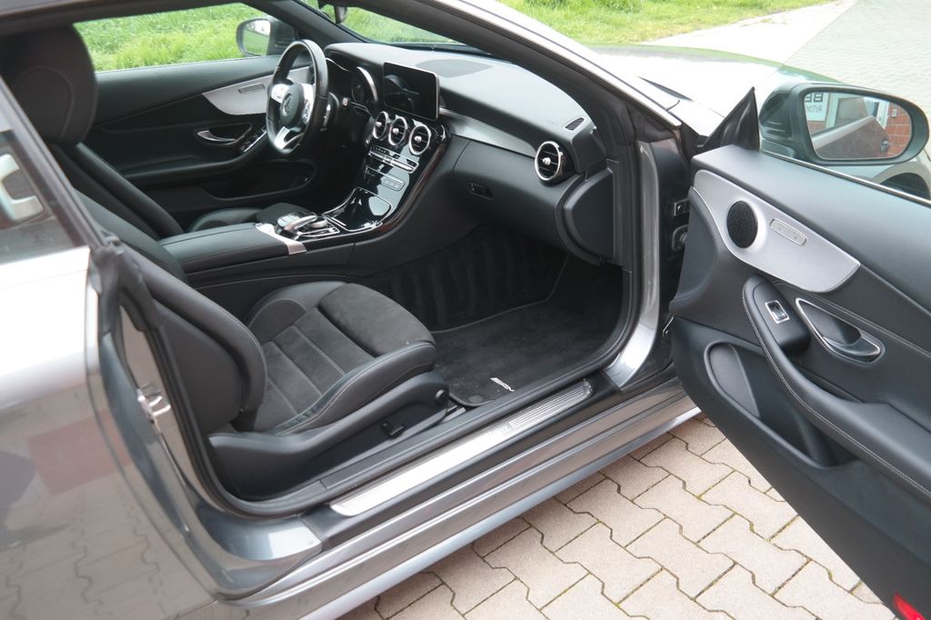 Mercedes-Benz C 300 2020