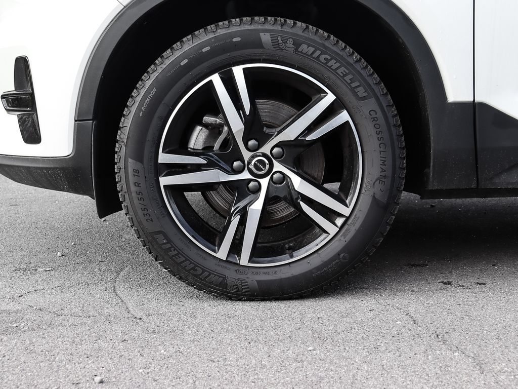 Volvo XC40 2023