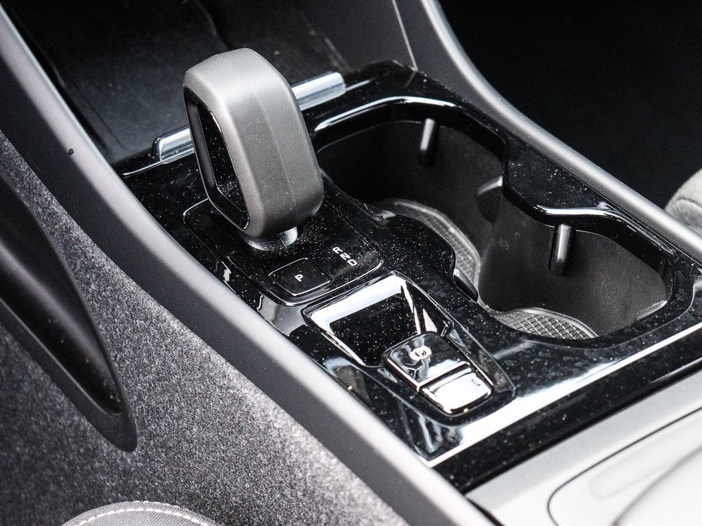 Volvo XC40 2023