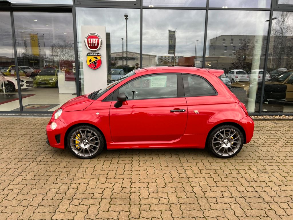 Abarth 695 2023
