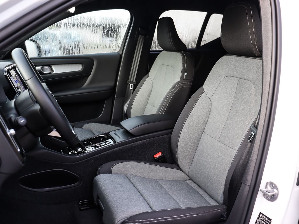Volvo XC40 2023
