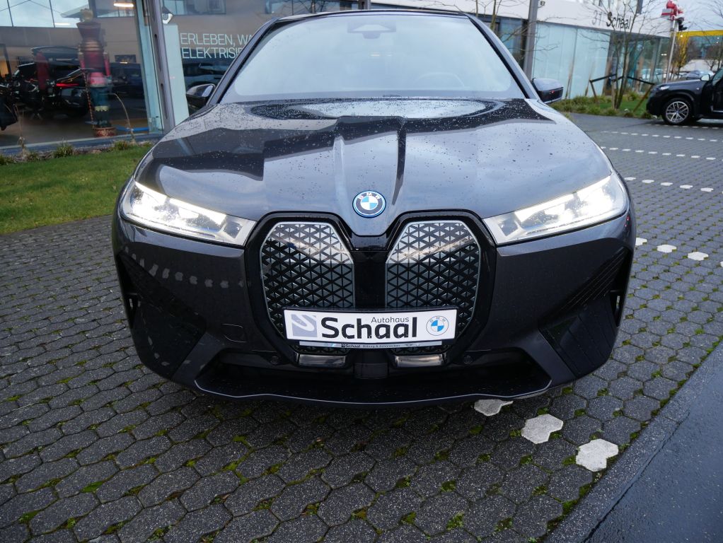 BMW iX 2022