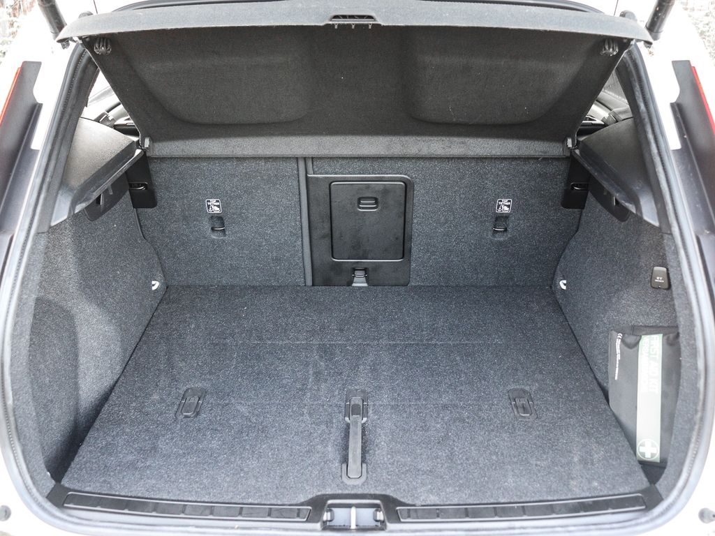Volvo XC40 2023
