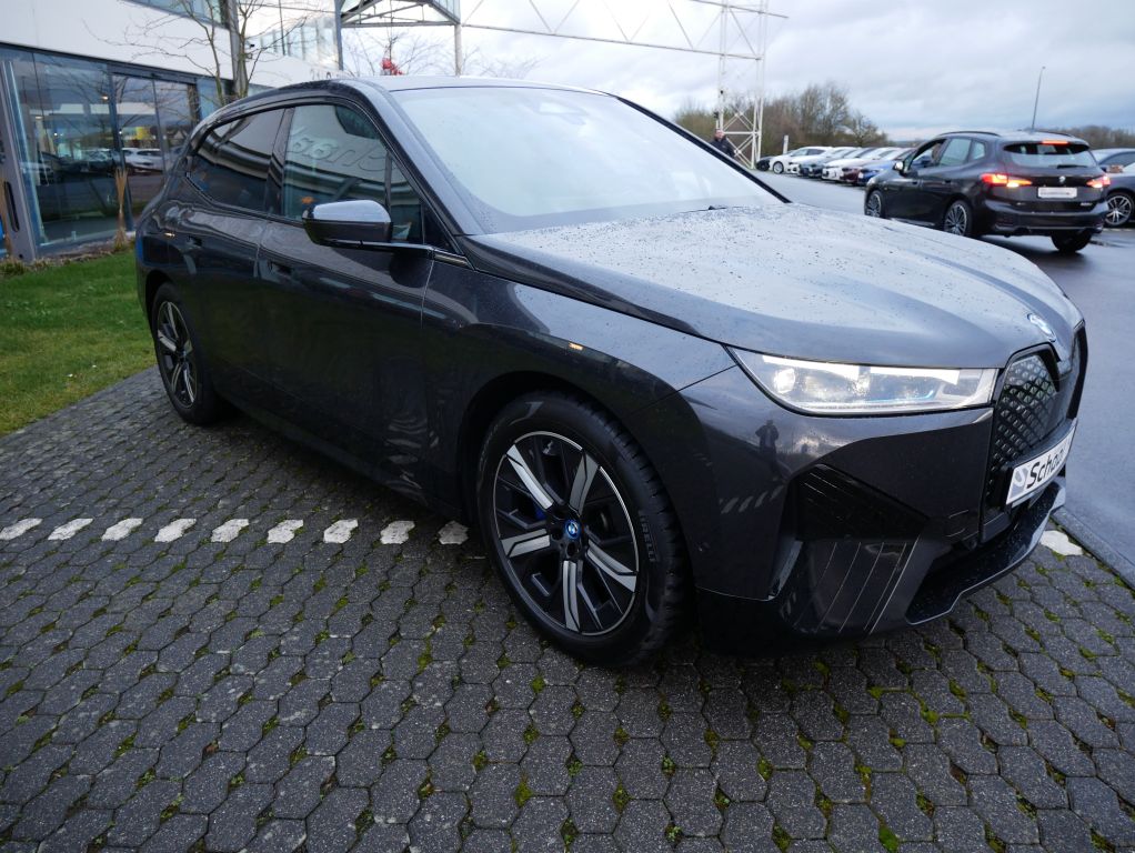 BMW iX 2022