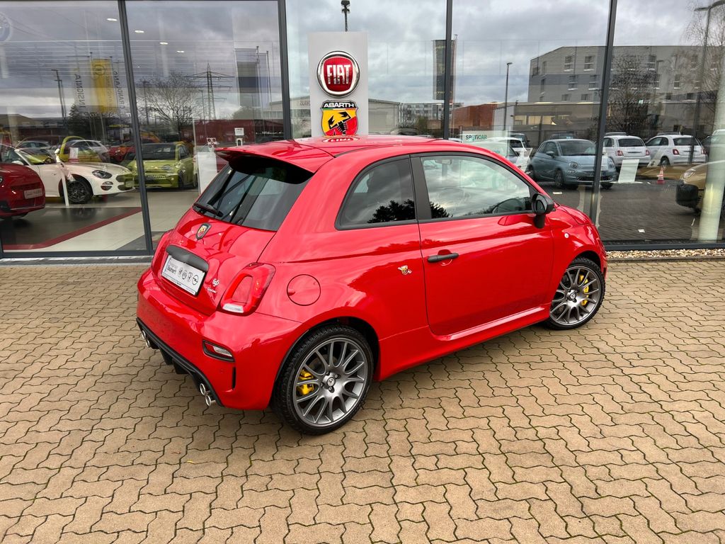 Abarth 695 2023