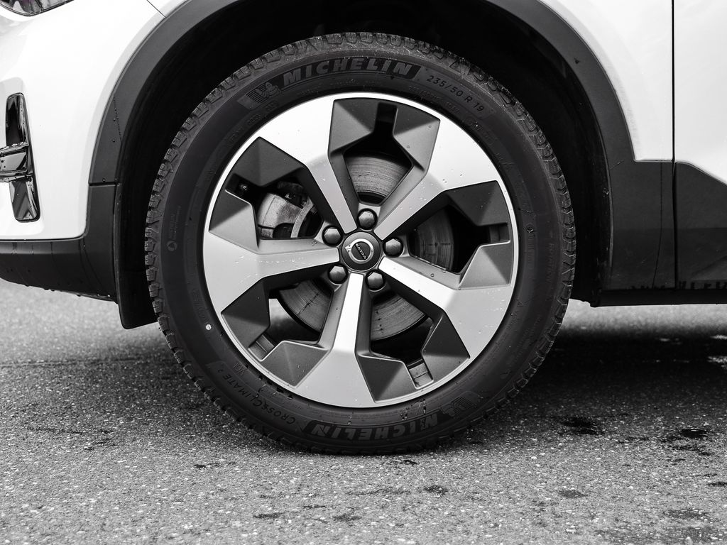 Volvo XC40 2023