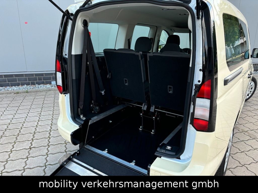 Ford Grand Tourneo 2024